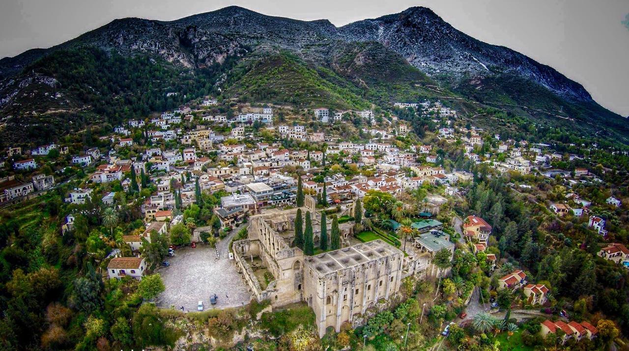 Bellapais Gardens旅舍 外观 照片